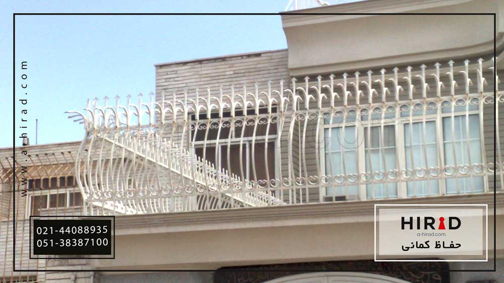 حفاظ روی دیوار