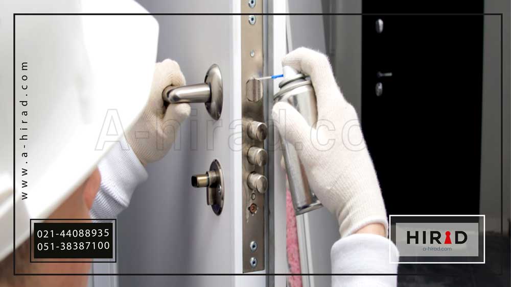 راهنمای جامع نحوه نظافت و نگهداری از درب ضد سرقت