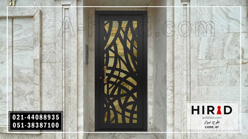 درب نفررو با ابعاد استاندارد هیراد همراه با نوار ظربگیر دور تا دور درب
