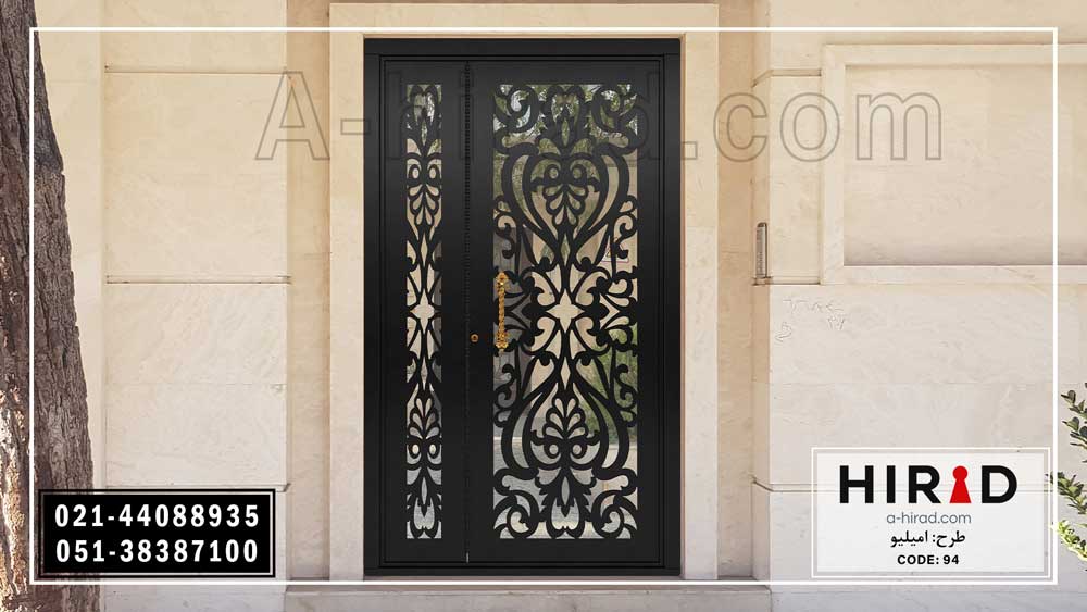درب یک و نیم لت فلزی هیراد همراه با شیشه سکوریت 