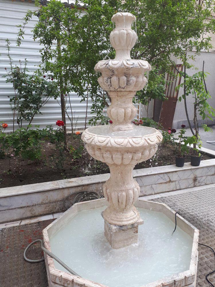 آبنما و حوضچه آب و مجسمه سنگی تزئینی