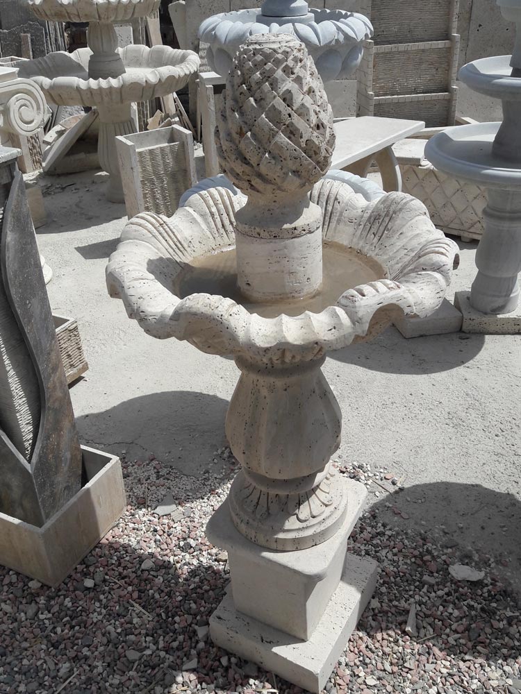 آبنما و حوضچه آب و مجسمه سنگی تزئینی