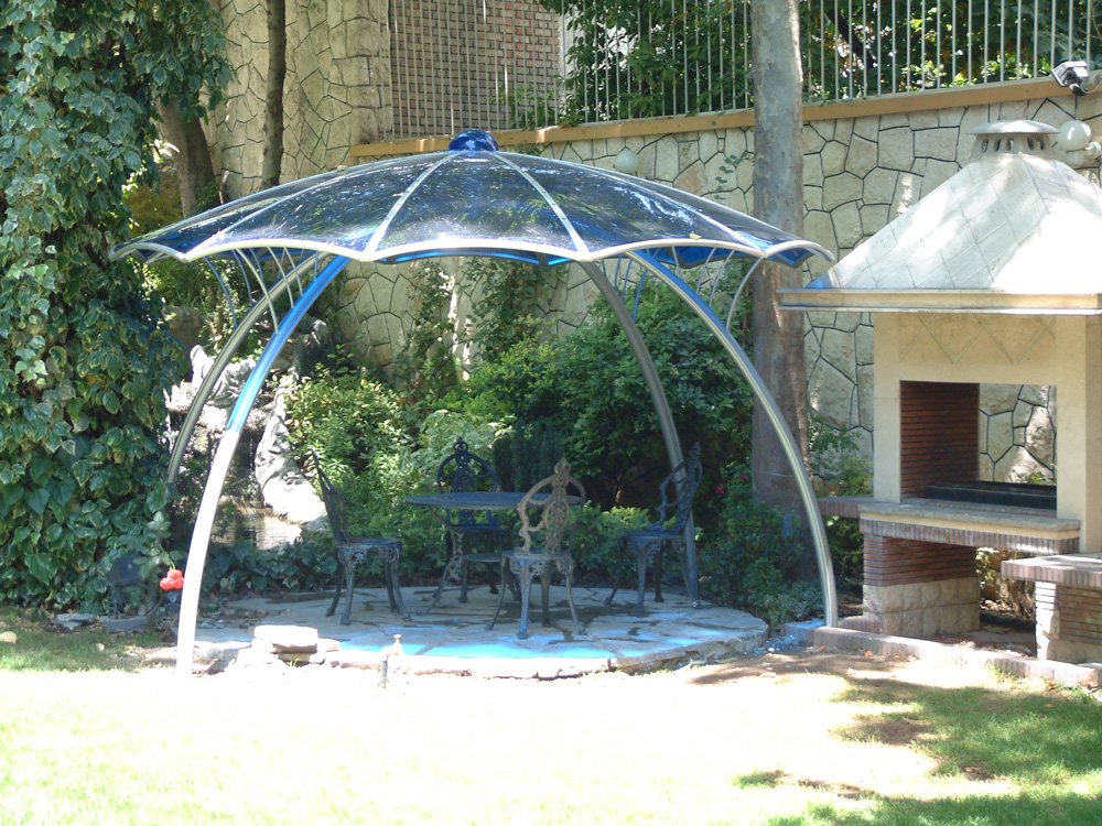 آلاچیق چوبی: