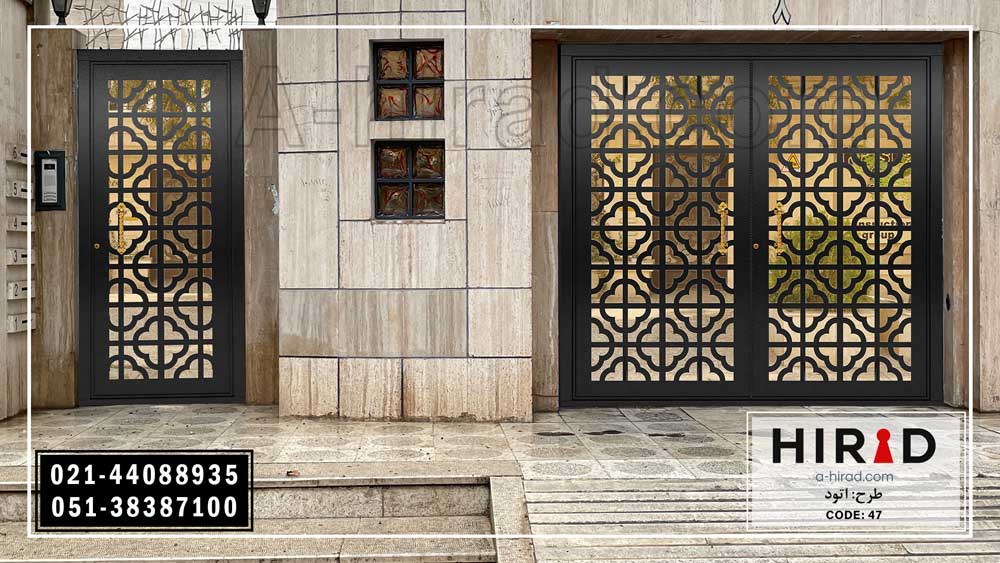 درب فلزی لیزری هیراد با ابعاد دو لنگه ویژه درب حیاط ماشین رو 