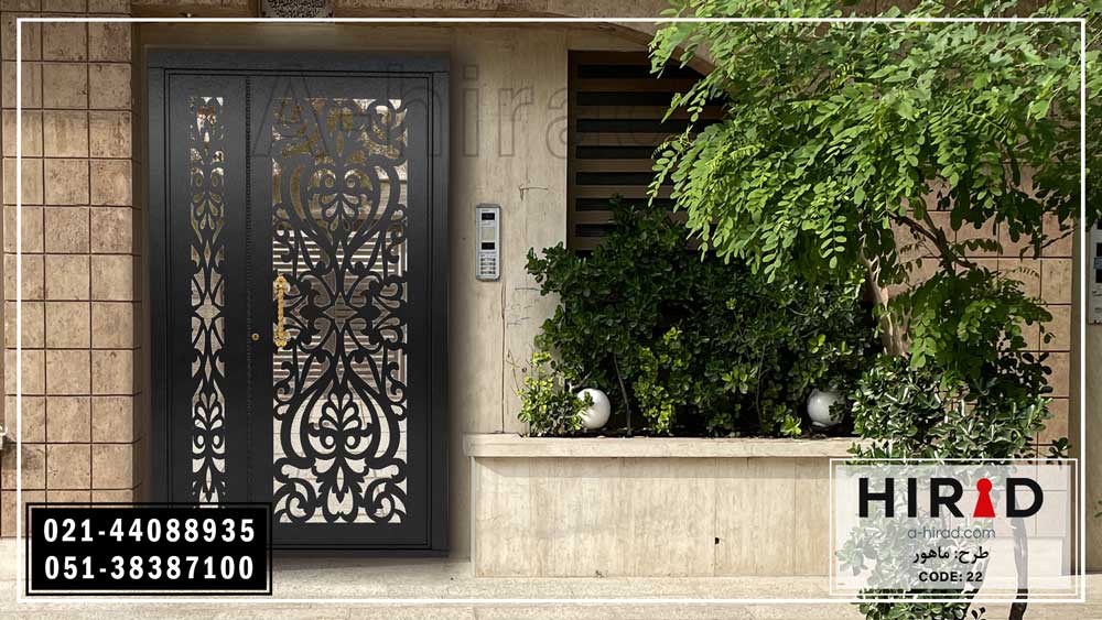 درب آهنی براش CNC زیبا مخصوص ورودی ساختمان طرح ماهور هیراد