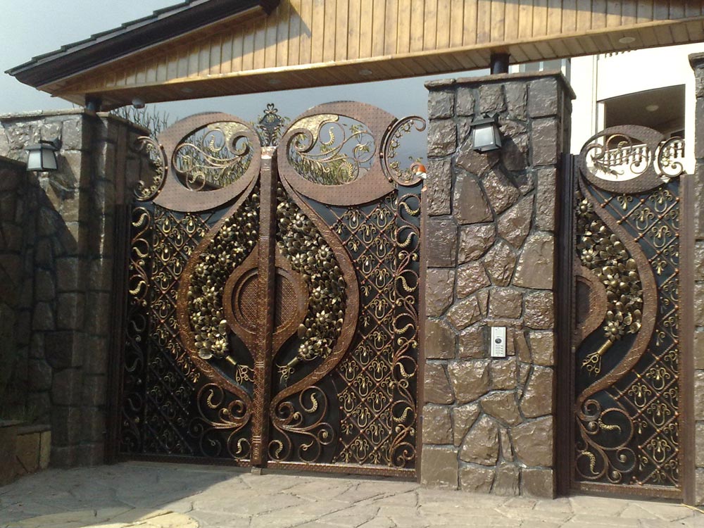 درب فرفورژه کد DFF-13 نفررو و ماشین رو&nbsp;